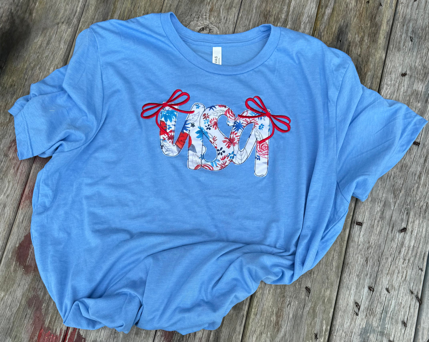 USA with bows appliqued July 4th Tee