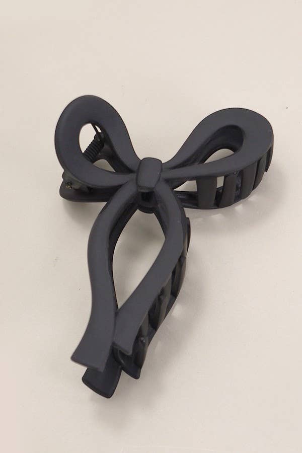MATTE BOW HAIR CLIP
