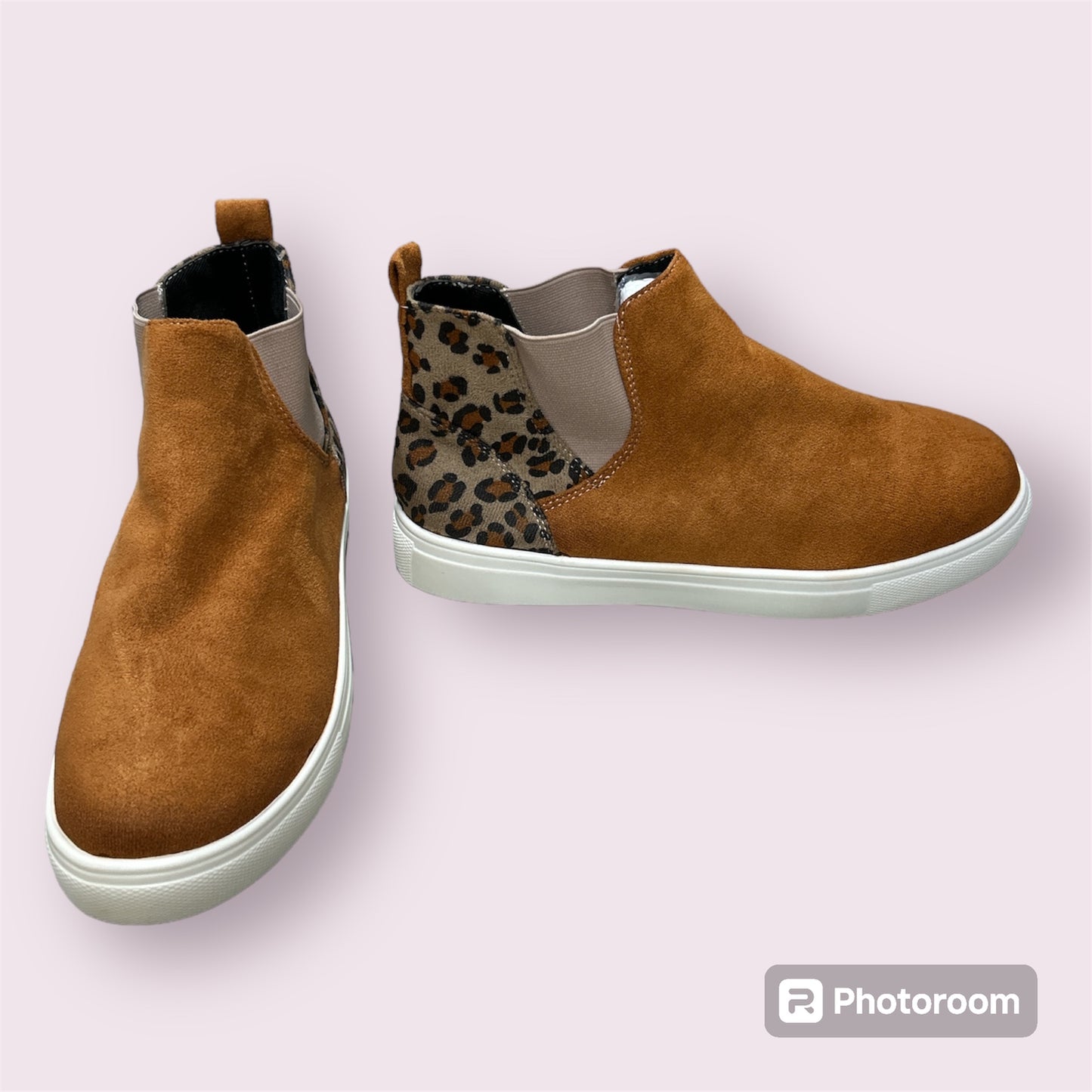 Brown Leopard High Top Shoes