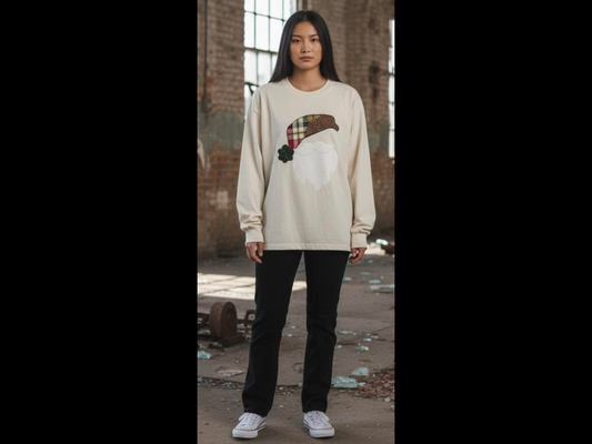 Vintage Santa Long Sleeve Tee Appliqued Christmas Shirt