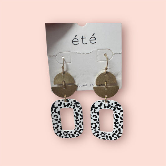 Shake it out earrings